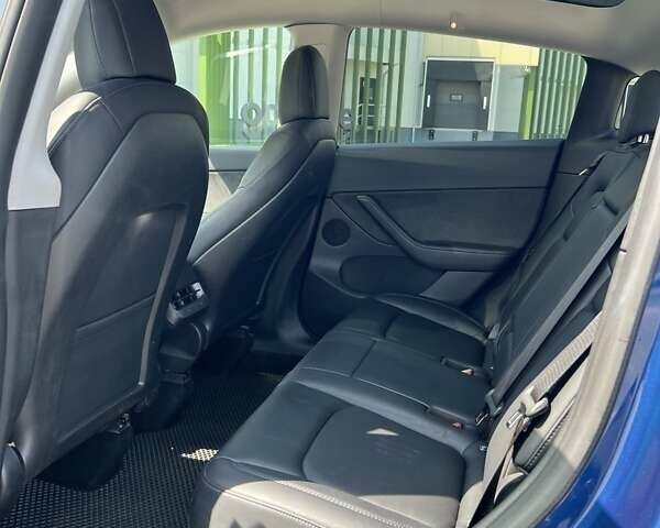 Синий Тесла Model Y, объемом двигателя 0 л и пробегом 61 тыс. км за 26500 $, фото 8 на Automoto.ua