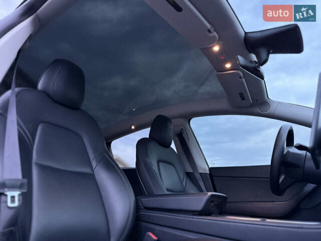 Тесла Model Y 2021 в Харькове на Automoto.ua Синий Тесла Model Y, объемом двигателя 0 л и пробегом 113 тыс. км за 21200 $, фото 49 на Automoto.ua