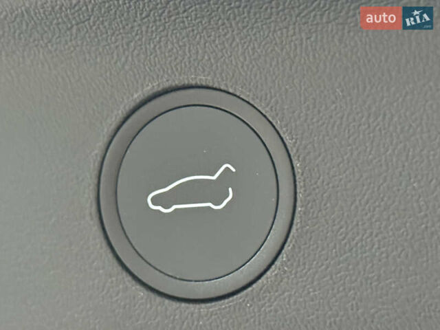 Синий Тесла Model Y, объемом двигателя 0 л и пробегом 88 тыс. км за 31990 $, фото 22 на Automoto.ua