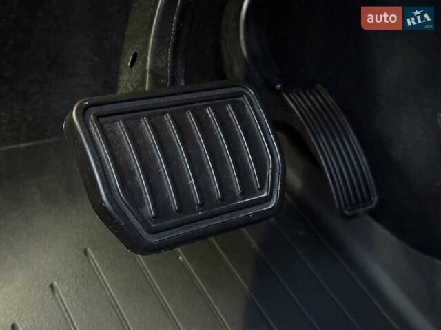 Тесла Model Y 2021 в Харькове на Automoto.ua Синий Тесла Model Y, объемом двигателя 0 л и пробегом 113 тыс. км за 21200 $, фото 71 на Automoto.ua