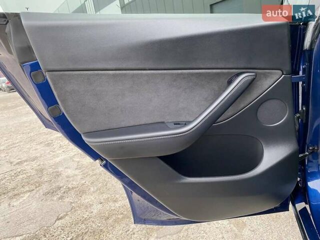 Синій Тесла Model Y, об'ємом двигуна 0 л та пробігом 91 тис. км за 25990 $, фото 13 на Automoto.ua