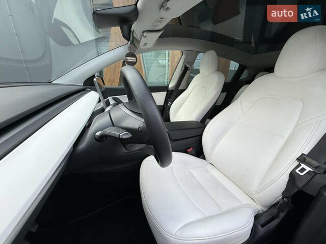 Синій Тесла Model Y, об'ємом двигуна 0 л та пробігом 135 тис. км за 19300 $, фото 12 на Automoto.ua