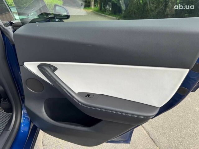 Тесла Model Y 2021 в Киеве на Automoto.ua Синий Тесла Model Y, объемом двигателя 0 л и пробегом 86 тыс. км за 19390 $, фото 22 на Automoto.ua