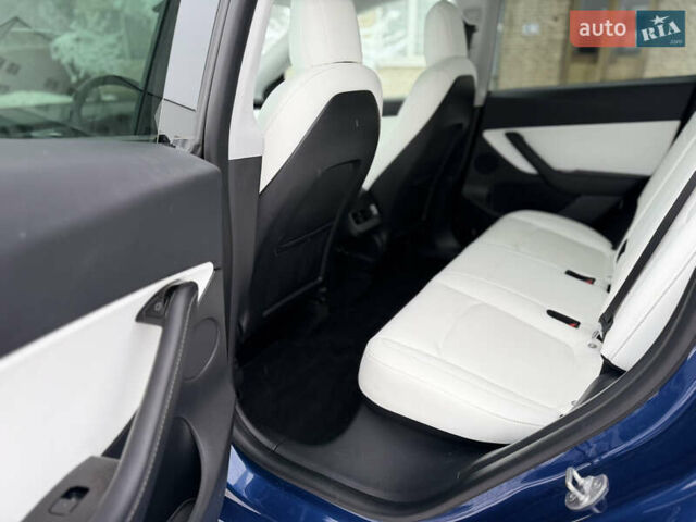 Синий Тесла Model Y, объемом двигателя 0 л и пробегом 63 тыс. км за 27000 $, фото 10 на Automoto.ua