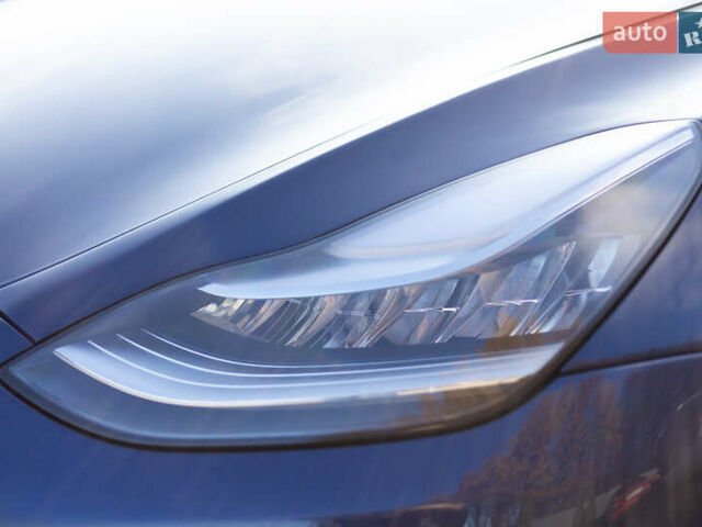 Синий Тесла Model Y, объемом двигателя 0 л и пробегом 42 тыс. км за 27000 $, фото 21 на Automoto.ua