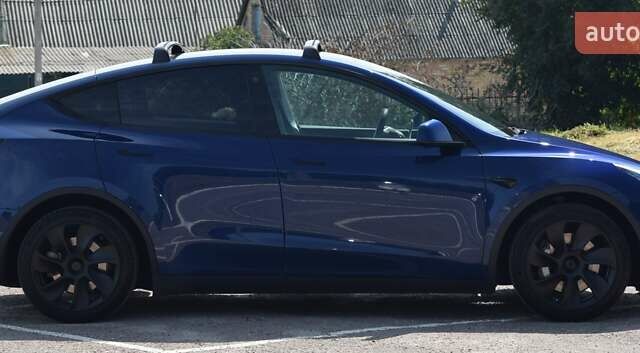 Синий Тесла Model Y, объемом двигателя 0 л и пробегом 81 тыс. км за 25499 $, фото 6 на Automoto.ua