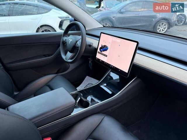Тесла Model Y 2021 у Луцьку на Automoto.ua Синій Тесла Model Y, об'ємом двигуна 0 л та пробігом 145 тис. км за 18900 $, фото 19 на Automoto.ua
