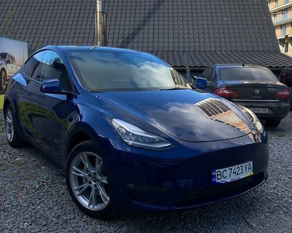 Синий Тесла Model Y, объемом двигателя 0 л и пробегом 24 тыс. км за 26000 $, фото 1 на Automoto.ua