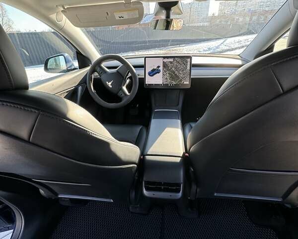 Синий Тесла Model Y, объемом двигателя 0 л и пробегом 20 тыс. км за 40000 $, фото 3 на Automoto.ua