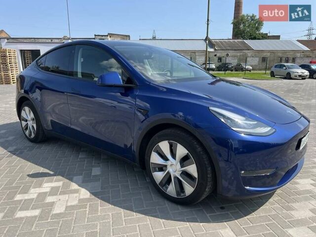 Синий Тесла Model Y, объемом двигателя 0 л и пробегом 61 тыс. км за 26500 $, фото 5 на Automoto.ua