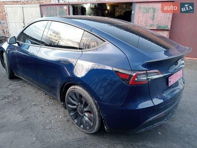 Синий Тесла Model Y, объемом двигателя 0 л и пробегом 115 тыс. км за 21900 $, фото 8 на Automoto.ua