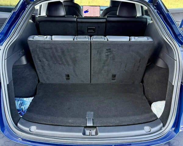 Синий Тесла Model Y, объемом двигателя 0 л и пробегом 48 тыс. км за 27500 $, фото 20 на Automoto.ua