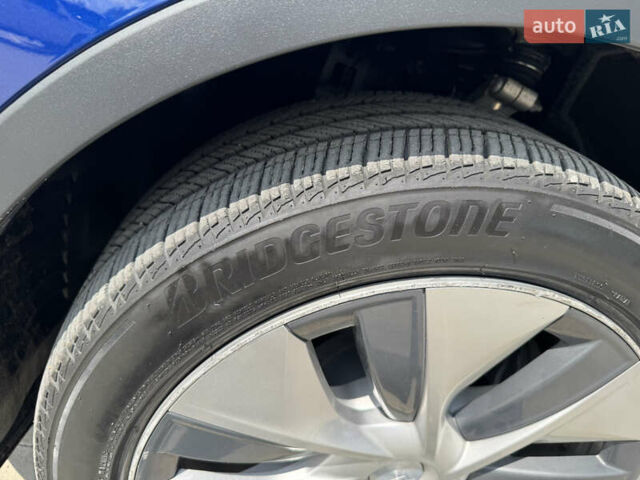 Синий Тесла Model Y, объемом двигателя 0 л и пробегом 83 тыс. км за 24999 $, фото 38 на Automoto.ua