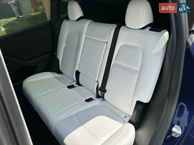 Синий Тесла Model Y, объемом двигателя 0 л и пробегом 45 тыс. км за 25990 $, фото 13 на Automoto.ua