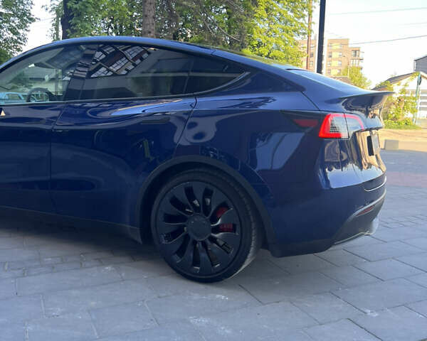 Синий Тесла Model Y, объемом двигателя 0 л и пробегом 28 тыс. км за 32900 $, фото 11 на Automoto.ua