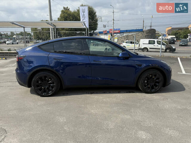 Синий Тесла Model Y, объемом двигателя 0 л и пробегом 120 тыс. км за 25499 $, фото 4 на Automoto.ua