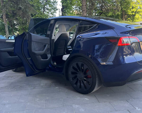 Синий Тесла Model Y, объемом двигателя 0 л и пробегом 28 тыс. км за 32900 $, фото 25 на Automoto.ua