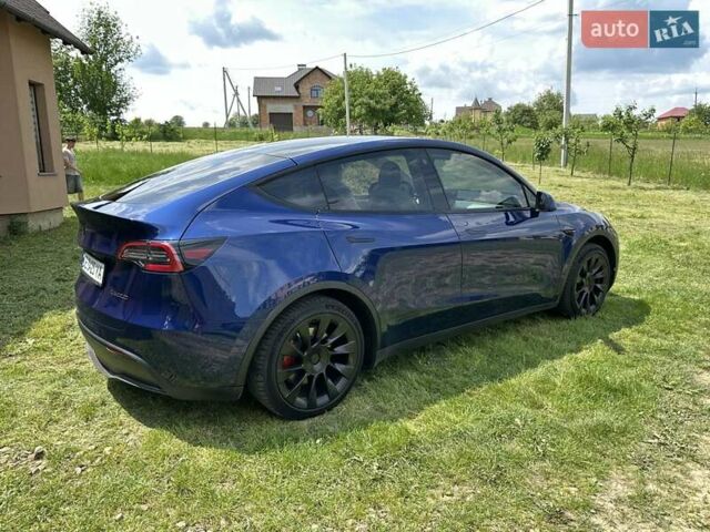 Синий Тесла Model Y, объемом двигателя 0 л и пробегом 45 тыс. км за 25990 $, фото 3 на Automoto.ua