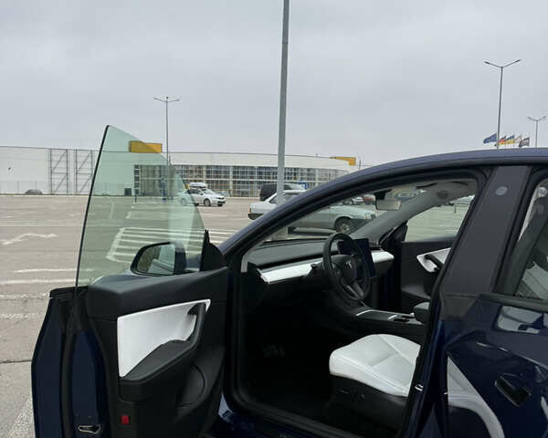 Синій Тесла Model Y, об'ємом двигуна 0 л та пробігом 68 тис. км за 25700 $, фото 14 на Automoto.ua