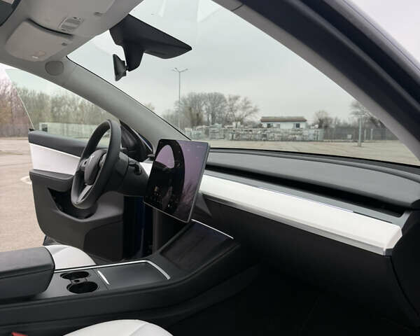 Синій Тесла Model Y, об'ємом двигуна 0 л та пробігом 68 тис. км за 25700 $, фото 19 на Automoto.ua