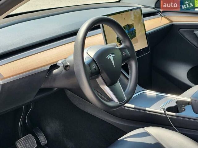 Синий Тесла Model Y, объемом двигателя 0 л и пробегом 37 тыс. км за 25900 $, фото 26 на Automoto.ua