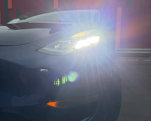 Синий Тесла Model Y, объемом двигателя 0 л и пробегом 130 тыс. км за 24500 $, фото 18 на Automoto.ua