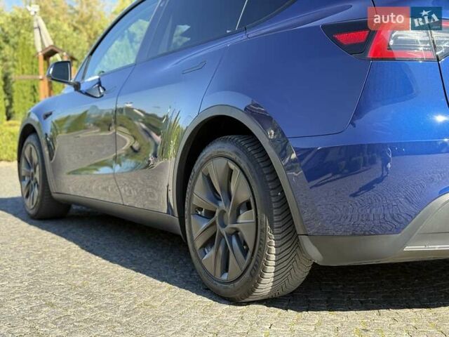 Синий Тесла Model Y, объемом двигателя 0 л и пробегом 80 тыс. км за 25300 $, фото 33 на Automoto.ua