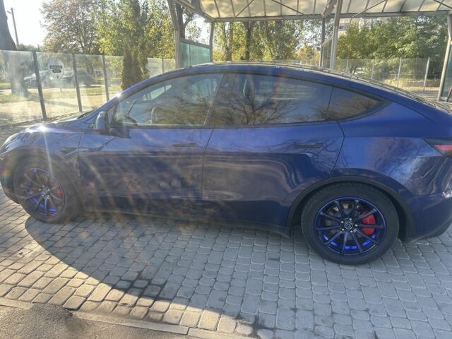 Синий Тесла Model Y, объемом двигателя 0 л и пробегом 41 тыс. км за 25900 $, фото 4 на Automoto.ua