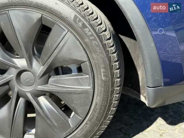 Синий Тесла Model Y, объемом двигателя 0 л и пробегом 80 тыс. км за 25300 $, фото 23 на Automoto.ua