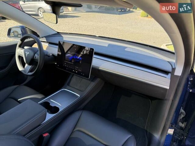 Синий Тесла Model Y, объемом двигателя 0 л и пробегом 80 тыс. км за 25300 $, фото 91 на Automoto.ua