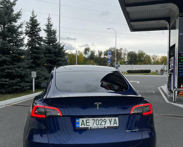 Тесла Model Y 2022 в Днепре (Днепропетровске) на Automoto.ua Синий Тесла Model Y, объемом двигателя 0 л и пробегом 57 тыс. км за 25499 $, фото 13 на Automoto.ua