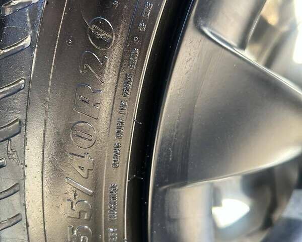 Синий Тесла Model Y, объемом двигателя 0 л и пробегом 93 тыс. км за 25500 $, фото 13 на Automoto.ua