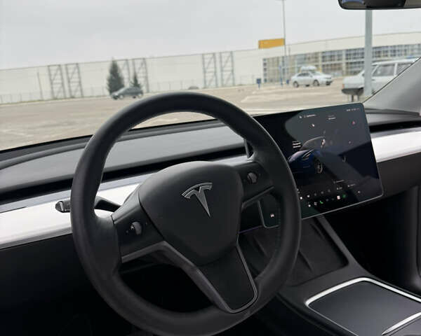Синій Тесла Model Y, об'ємом двигуна 0 л та пробігом 68 тис. км за 25700 $, фото 25 на Automoto.ua