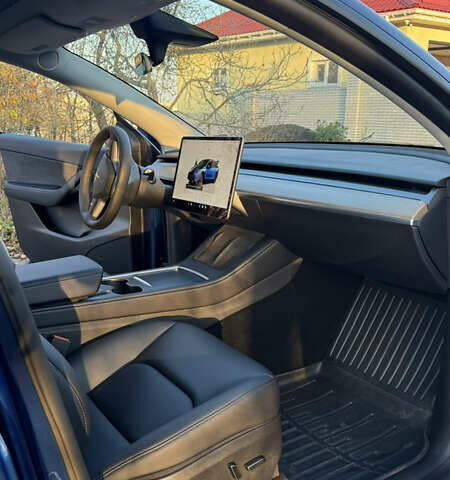 Синій Тесла Model Y, об'ємом двигуна 0 л та пробігом 18 тис. км за 26000 $, фото 4 на Automoto.ua