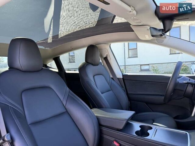 Синий Тесла Model Y, объемом двигателя 0 л и пробегом 80 тыс. км за 25300 $, фото 94 на Automoto.ua