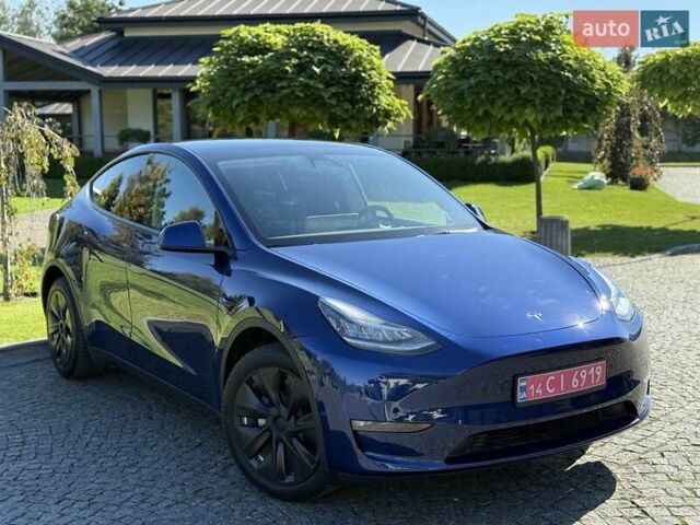 Синий Тесла Model Y, объемом двигателя 0 л и пробегом 80 тыс. км за 25300 $, фото 37 на Automoto.ua