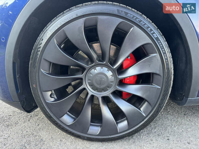 Синий Тесла Model Y, объемом двигателя 0 л и пробегом 61 тыс. км за 23800 $, фото 9 на Automoto.ua