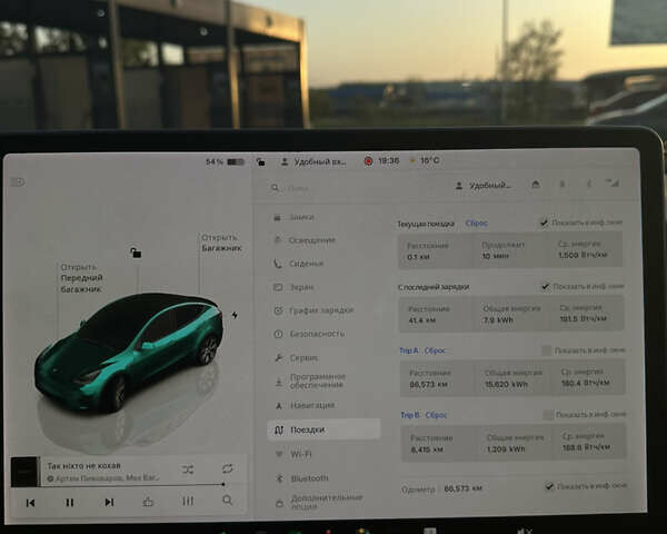 Синий Тесла Model Y, объемом двигателя 0 л и пробегом 86 тыс. км за 25000 $, фото 7 на Automoto.ua