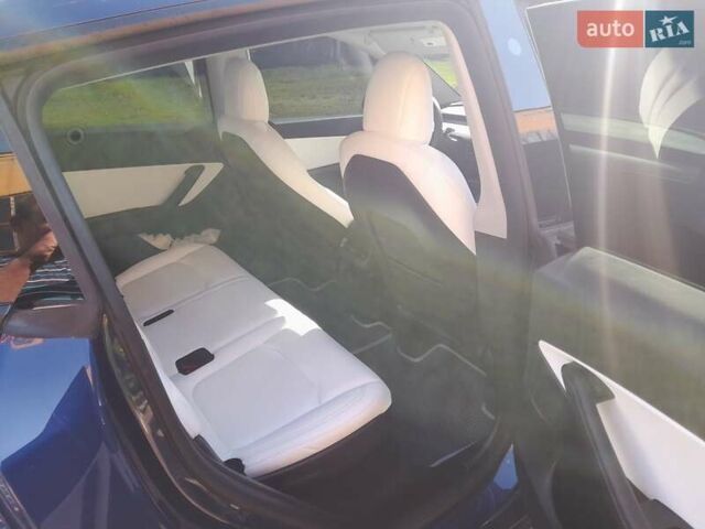 Синий Тесла Model Y, объемом двигателя 0 л и пробегом 44 тыс. км за 28000 $, фото 10 на Automoto.ua