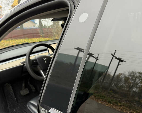 Синий Тесла Model Y, объемом двигателя 0 л и пробегом 133 тыс. км за 23900 $, фото 18 на Automoto.ua