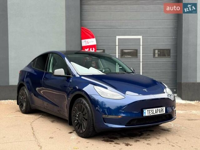 Синий Тесла Model Y, объемом двигателя 0 л и пробегом 40 тыс. км за 29999 $, фото 11 на Automoto.ua