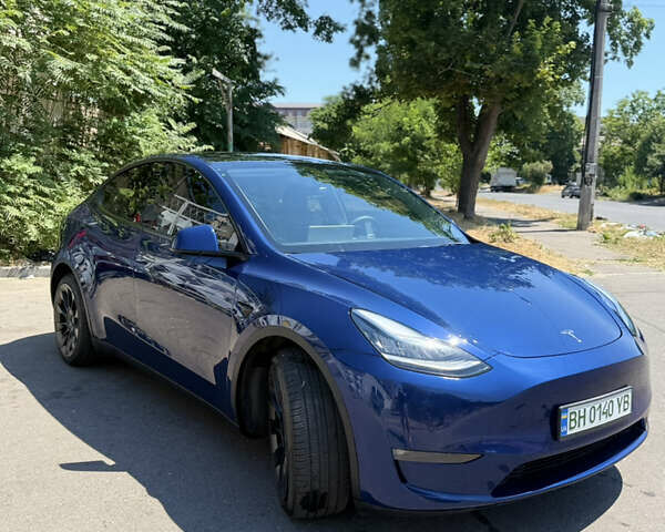 Синий Тесла Model Y, объемом двигателя 0 л и пробегом 137 тыс. км за 25000 $, фото 1 на Automoto.ua
