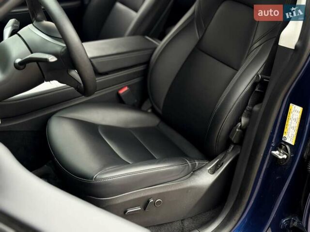 Синий Тесла Model Y, объемом двигателя 0 л и пробегом 40 тыс. км за 29999 $, фото 12 на Automoto.ua