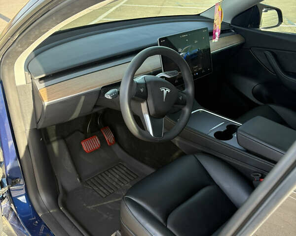Синій Тесла Model Y, об'ємом двигуна 0 л та пробігом 76 тис. км за 27000 $, фото 6 на Automoto.ua