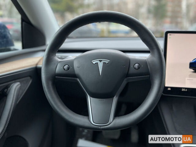 Синий Тесла Model Y, объемом двигателя 82 л и пробегом 17 тыс. км за 34600 $, фото 15 на Automoto.ua