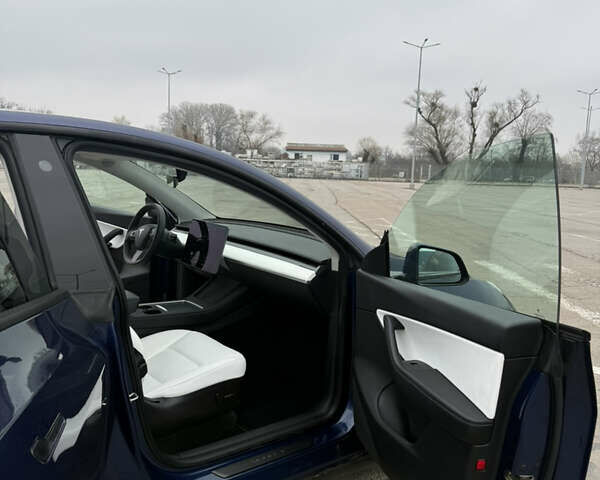 Синій Тесла Model Y, об'ємом двигуна 0 л та пробігом 68 тис. км за 25700 $, фото 18 на Automoto.ua
