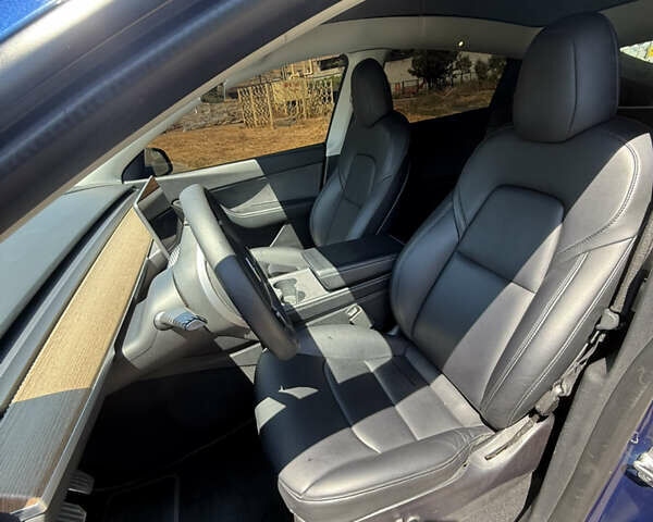 Синий Тесла Model Y, объемом двигателя 0 л и пробегом 137 тыс. км за 25000 $, фото 8 на Automoto.ua