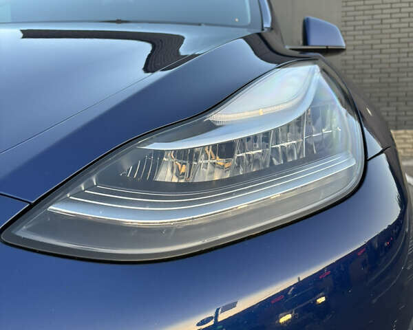 Синий Тесла Model Y, объемом двигателя 0 л и пробегом 43 тыс. км за 25500 $, фото 14 на Automoto.ua