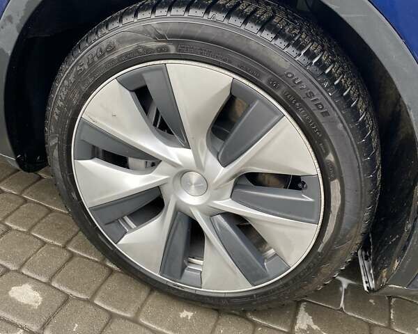 Синий Тесла Model Y, объемом двигателя 0 л и пробегом 89 тыс. км за 22000 $, фото 11 на Automoto.ua
