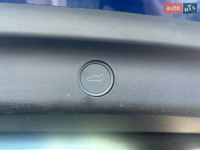 Синий Тесла Model Y, объемом двигателя 0 л и пробегом 93 тыс. км за 25500 $, фото 11 на Automoto.ua